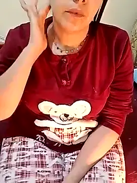 ShadiaStar online show from March 12, 2025, 7:28 pm