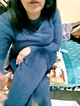 ShadiaStar online show from February 14, 2026, 7:10 pm