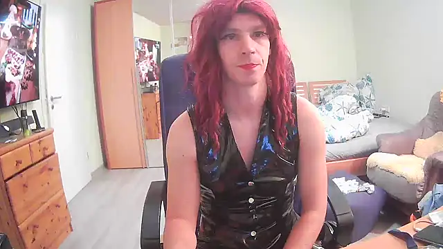 Kinky-Kristina online show from December 2, 2025, 7:53 pm