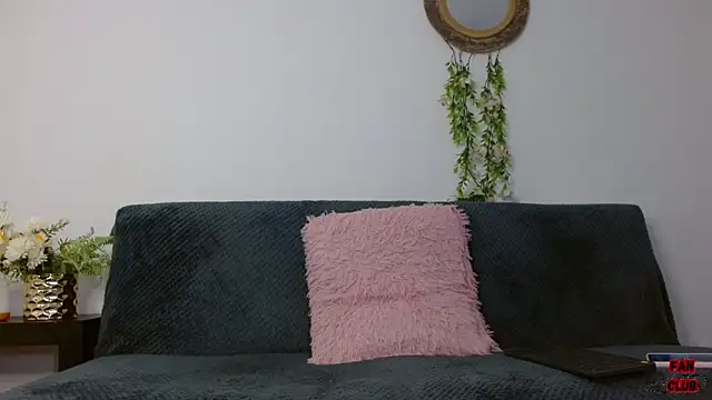 Kendal Mosk online show from November 27, 2025, 2:30 pm