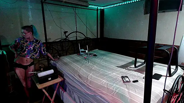 Stonermama666420 online show from October 16, 2025, 3:51 am