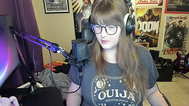 HannahCastle96 online show from October 6, 2025, 12:19 am