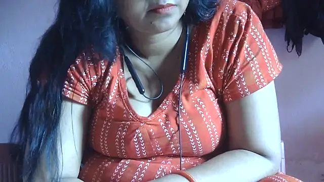Snapshot of Suhana-sapna chatting on July 7, 2026, 7:23 am Suhana-sapna online show from July 7, 2026, 7:23 am
