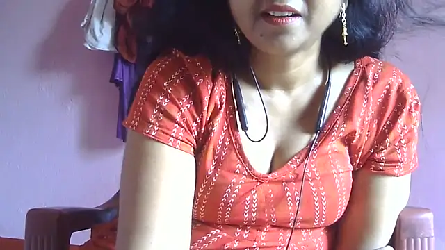 Snapshot of Suhana-sapna chatting on July 12, 2026, 5:09 am Suhana-sapna online show from July 12, 2026, 5:09 am