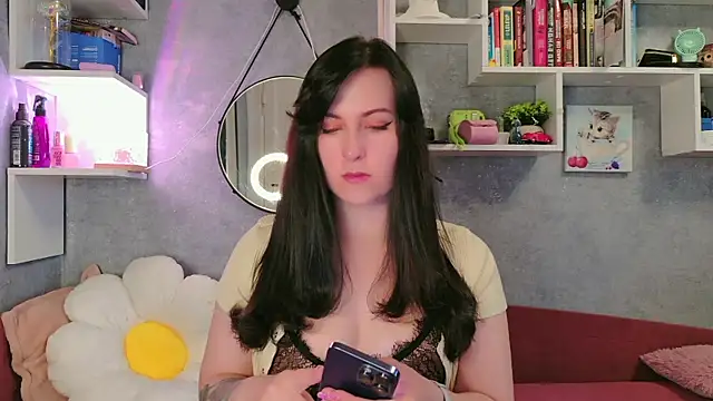 liya gorgeous online show from April 20, 2026, 3:59 pm