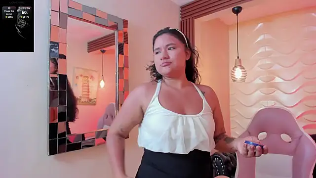 natasha adams22 online show from October 18, 2025, 12:57 am