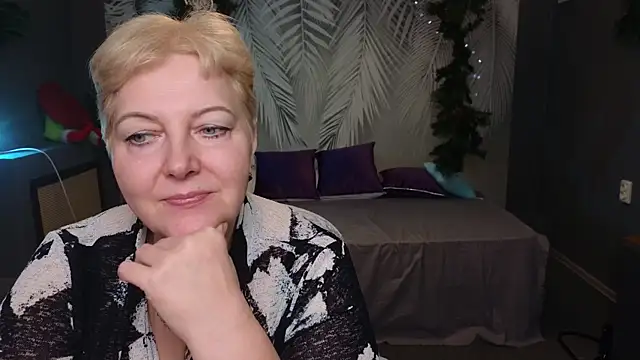 Sandra Snow online show from January 9, 2025, 5:33 pm