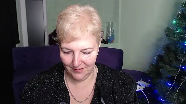 Sandra Snow online show from January 10, 2025, 6:06 pm