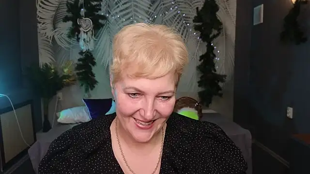 Sandra Snow online show from January 18, 2025, 2:23 pm