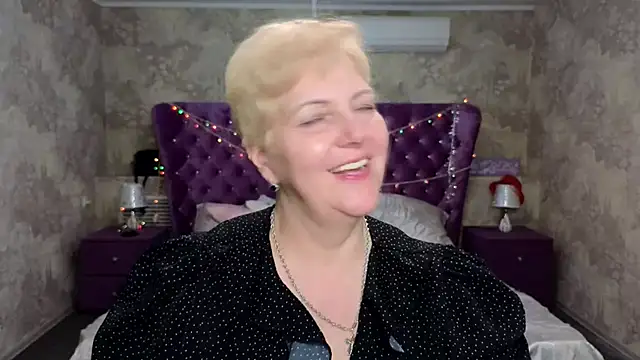 Sandra Snow online show from January 21, 2025, 5:20 pm