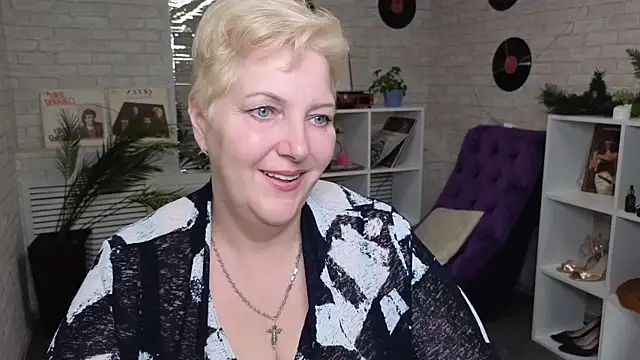 Sandra Snow online show from January 26, 2025, 4:51 pm