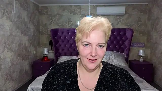 Sandra Snow online show from February 1, 2025, 2:13 pm