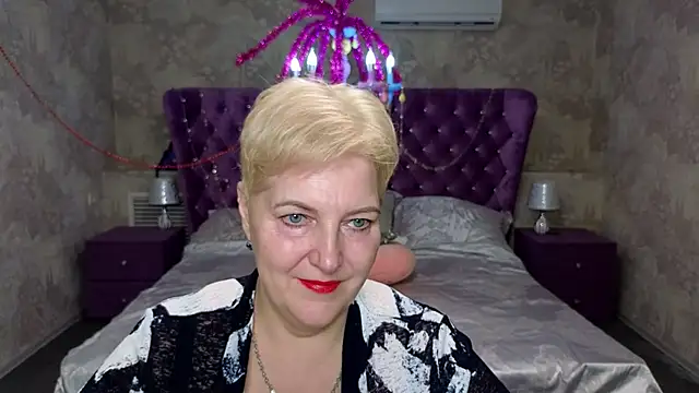 Sandra Snow online show from February 14, 2025, 2:44 pm