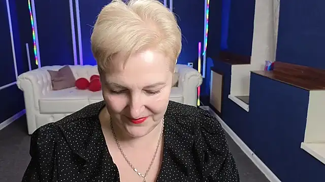 Sandra Snow online show from February 18, 2025, 3:21 pm