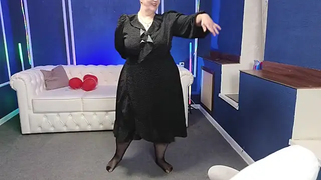 Sandra Snow online show from February 18, 2025, 6:26 pm