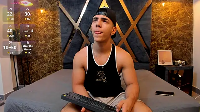 Flynn Riider online show from February 14, 2025, 11:42 am