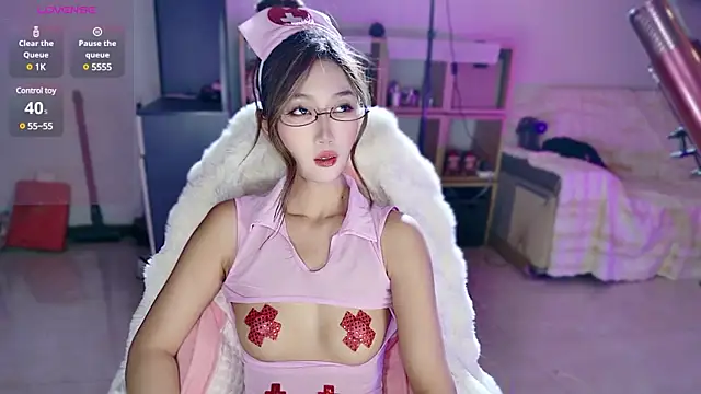 pinnnnnnk online show from January 2, 2025, 11:09 am