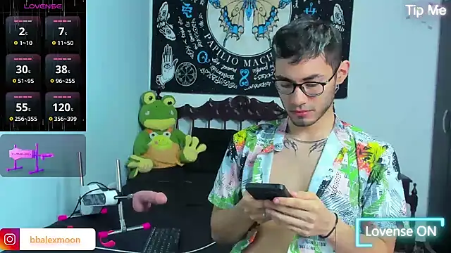 alexdesire online show from March 21, 2025, 1:56 pm