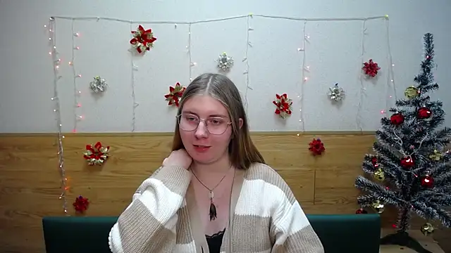 RysaKosaYlya online show from January 3, 2025, 3:22 pm