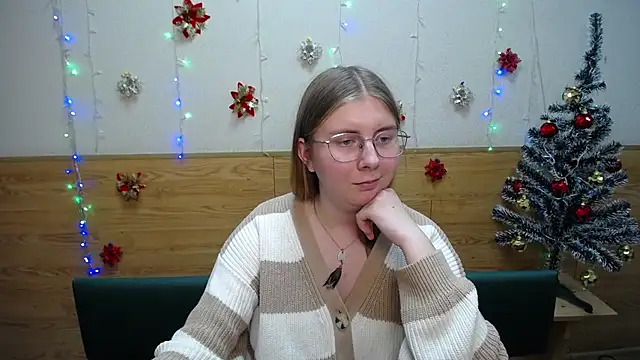 RysaKosaYlya online show from January 14, 2025, 3:04 pm