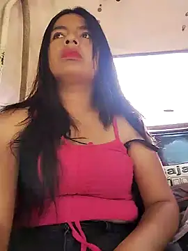 Danna-linyi online show from February 7, 2025, 1:43 pm