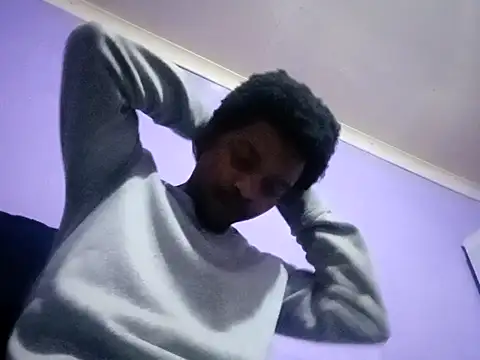 NudeDeen online show from November 5, 2025, 8:42 pm