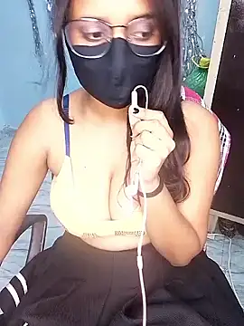 hinaa khan online show from September 18, 2025, 11:45 am