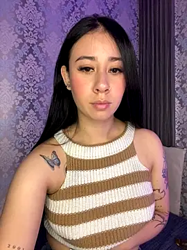 Zoee t online show from November 3, 2025, 3:41 am