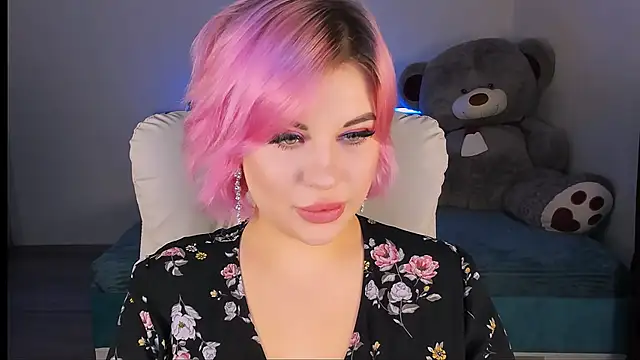 evaharve online show from December 11, 2024, 8:50 pm