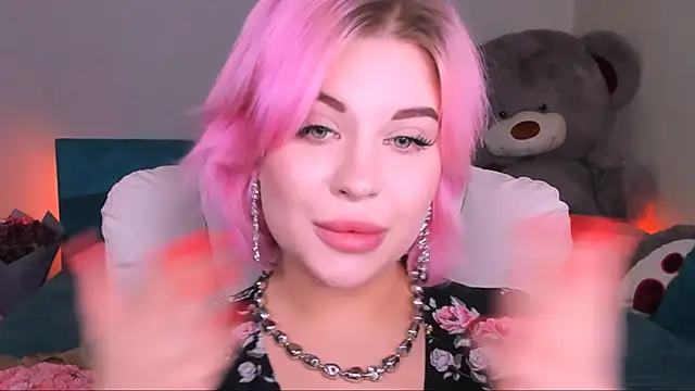 evaharve online show from December 18, 2024, 10:35 pm