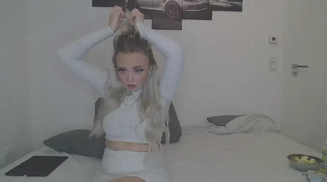 Snapshot of CherryEmmy chatting on February 7, 2025, 6:24 pm CherryEmmy online show from February 7, 2025, 6:24 pm