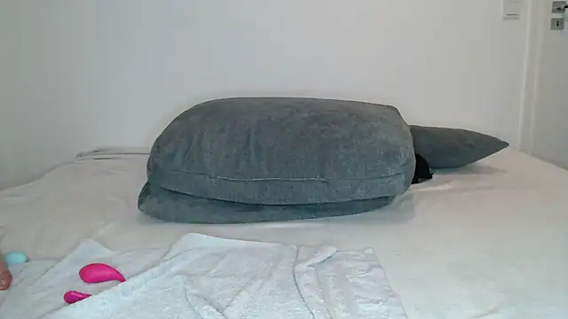 Snapshot of CherryEmmy chatting on February 16, 2025, 5:59 pm CherryEmmy online show from February 16, 2025, 5:59 pm