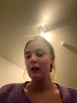 Snapshot of CherryEmmy chatting on October 1, 2025, 6:36 pm CherryEmmy online show from October 1, 2025, 6:36 pm