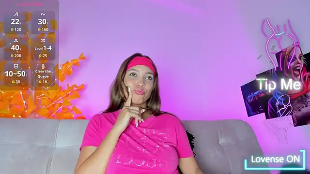 Snapshot of HaleyAmaya chatting on September 12, 2025, 7:14 pm HaleyAmaya online show from September 12, 2025, 7:14 pm