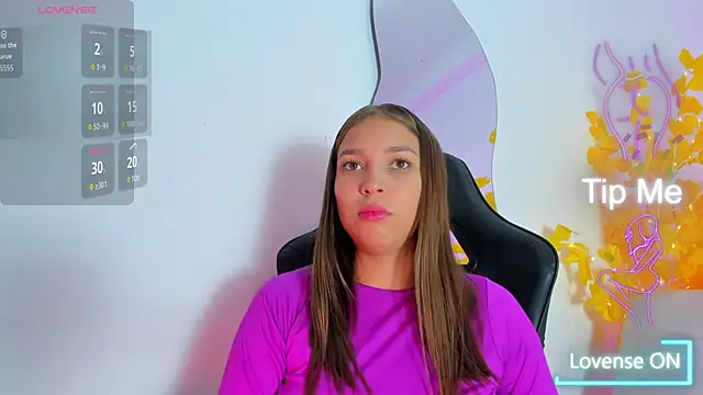 Snapshot of HaleyAmaya chatting on October 15, 2025, 7:14 pm HaleyAmaya online show from October 15, 2025, 7:14 pm