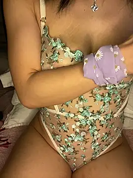 badenaz34 online show from March 12, 2025, 7:49 pm