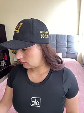 Gabriela-Parker  online show from September 13, 2025, 4:40 pm