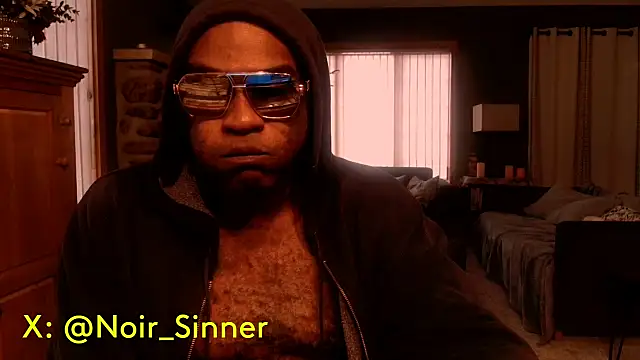 sinnernoir online show from October 20, 2025, 4:07 pm