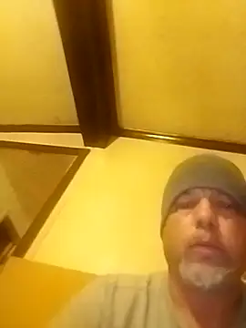 Rayc61 online show from February 5, 2026, 3:44 am