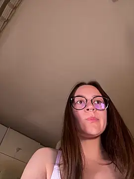 Snapshot of Lilly_Soulmate chatting on May 11, 2026, 3:12 am Lilly Soulmate online show from May 11, 2026, 3:12 am