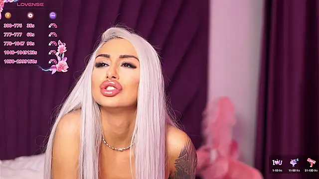 GoldenAmber online show from March 17, 2025, 11:00 pm