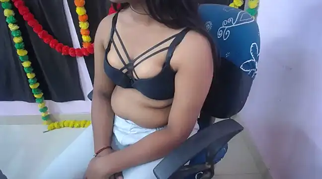 Cute-Anamika50 online show from December 20, 2024, 9:00 am