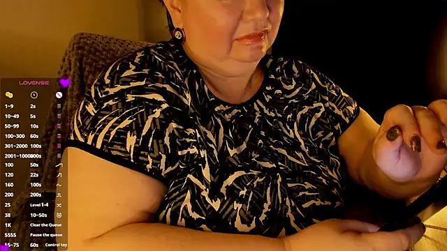 SexxyDreams1 online show from February 6, 2025, 12:33 am