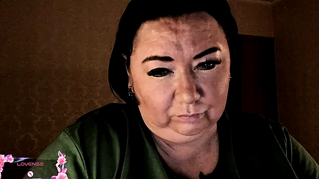 SexxyDreams1 online show from December 5, 2025, 3:52 pm