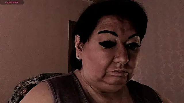 SexxyDreams1 online show from February 13, 2026, 7:15 am