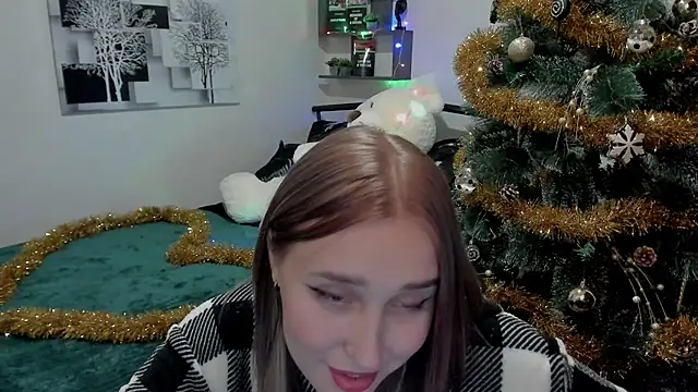 LinaTruly online show from December 20, 2024, 10:54 pm