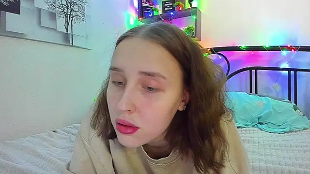 LinaTruly online show from March 26, 2026, 10:26 pm