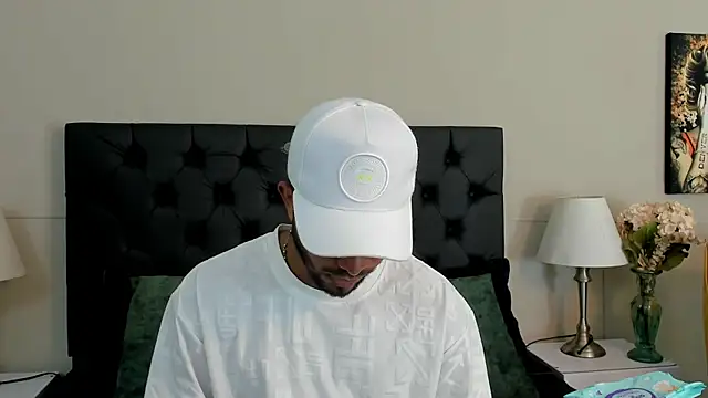 Robin Rief online show from September 14, 2025, 3:16 am