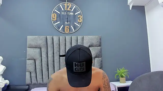 Robin Rief online show from April 6, 2026, 8:54 pm