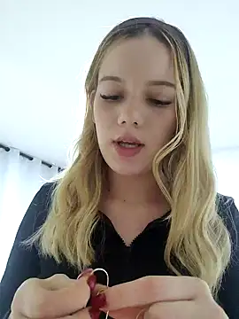 NicoleCut online show from February 17, 2025, 11:02 am